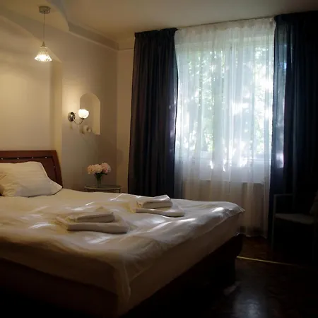 Private House 2km From Old Town ריגה