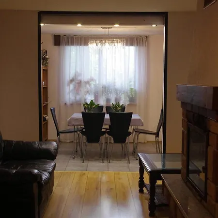 Private House 2km From Old Town בית נופש *