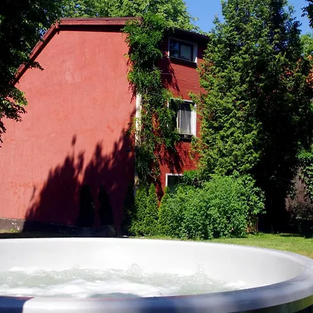 Private House 2km From Old Town *